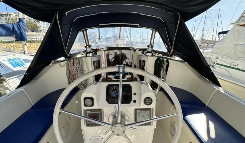Bénéteau Oceanis 370 lleno
