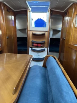 Bénéteau Oceanis 370 lleno