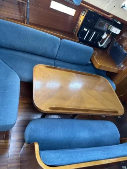 Bénéteau Oceanis 370 lleno