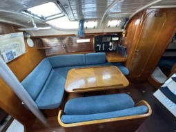 Bénéteau Oceanis 370 lleno
