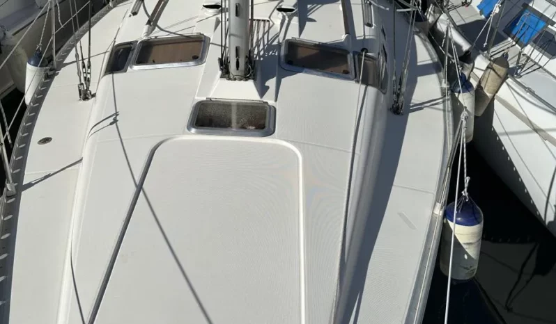 Bénéteau Oceanis 370 lleno