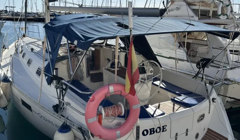 Bénéteau Oceanis 370 lleno