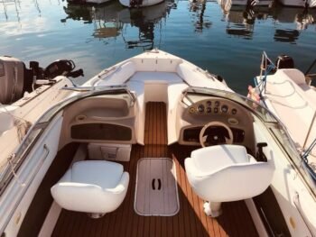 Rinker Captiva 212