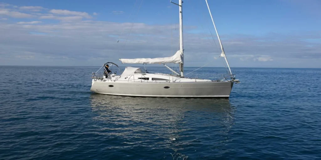 Elan Impression 384 en venta en la Costa del Sol, velero familiar de media eslora