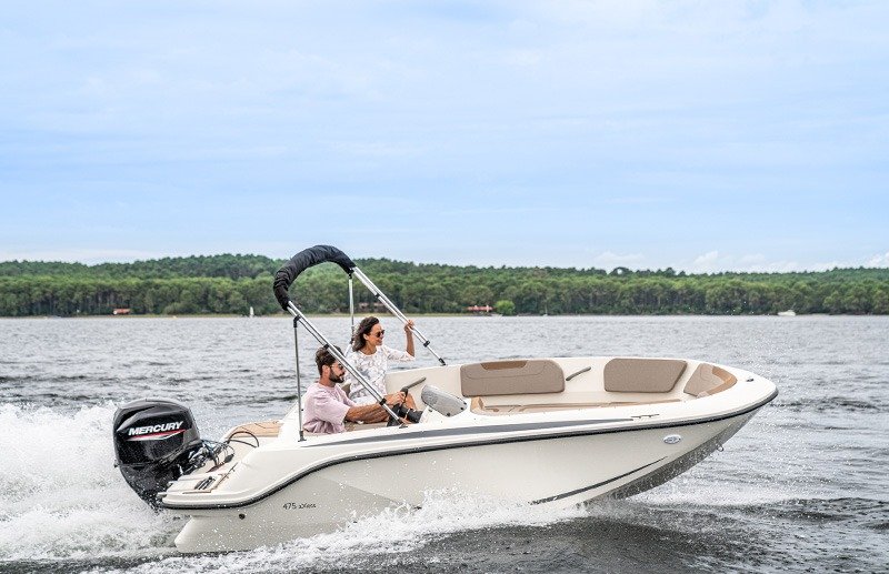 imgi_77_475ax_dsc02786_800x517_21 Quicksilver Activ 475 Axess navegando, vista lateral de estribor